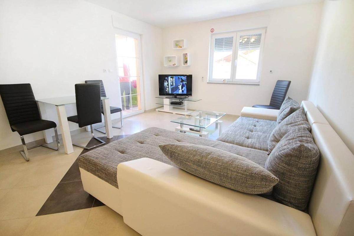 Apartment Borka Medulin Eksteriør bilde